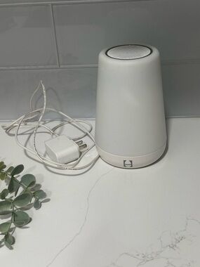 Hatch White Smart Sound Machine Night Light